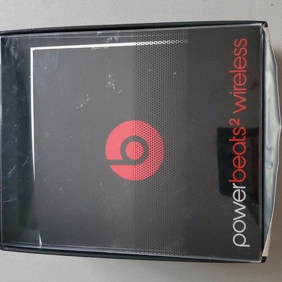 Wireless PowerBeats - Picture 2 of 3